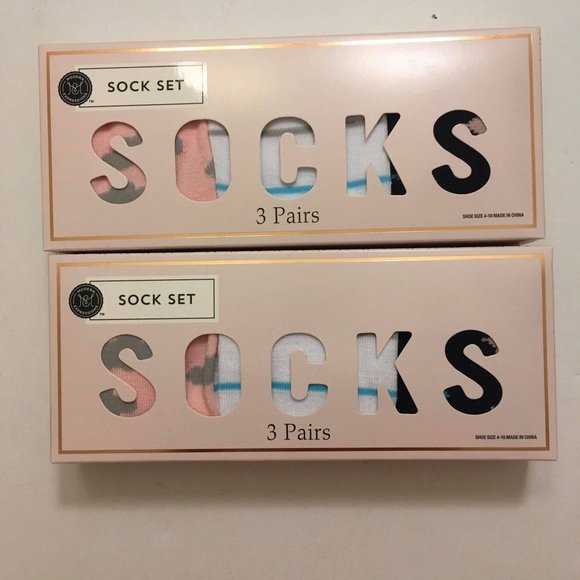 NIB- Set of 2 Women's 3 Pack Sock Sets - Picture 1 of 5